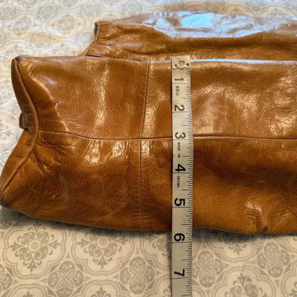 Hobo International Camel Leather Shoulder Bag Slouchy Boho Western Classic - Picture 16 of 16